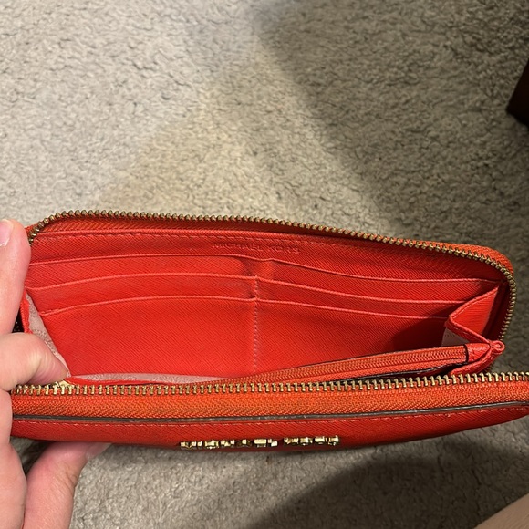 Michael kors wallet - Picture 4 of 7